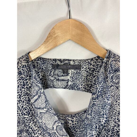 Guess Ruffle Front Snakeskin Print blouse size XS - Picture 2 of 5